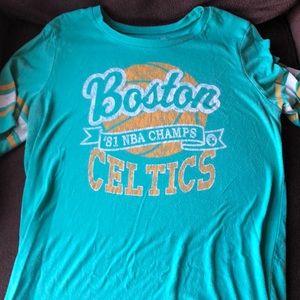 Women’s Boston Celtics t-shirt